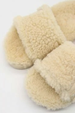 Golden Goose Pantoffels Pool Star With Glitter Star Shoes Beige -Golden Goose Verkoopwinkel 05f4cf6978d5d1ee365038d756fa1de2