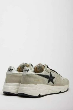 Golden Goose Verkoopwinkel 3 Golden Goose Sneakers Beige