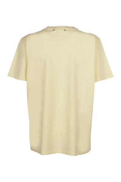 Golden Goose T-shirts Pastel Yellow Journey Collection T-shirt With Colorful Collage-style Print Yellow 4 Golden Goose T-shirts Pastel Yellow Journey Collection T-shirt With Colorful Collage-style Print Yellow - Afbeelding 2