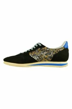 Golden Goose Sneakers Black -Golden Goose Verkoopwinkel c5ad1f3e3fd29fca17e38b09a7636dea