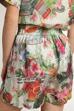 Golden Goose Korte Broeken Journey Shorts Tropical Morning Mist Green -Golden Goose Verkoopwinkel ddb2b1b23896bb660b882c65800974c5